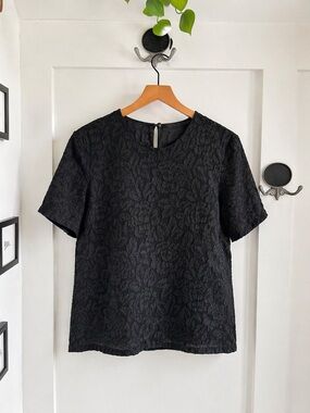 Black Textured Silk Floral Blouse • 90s Minimalist • Boxy Fit